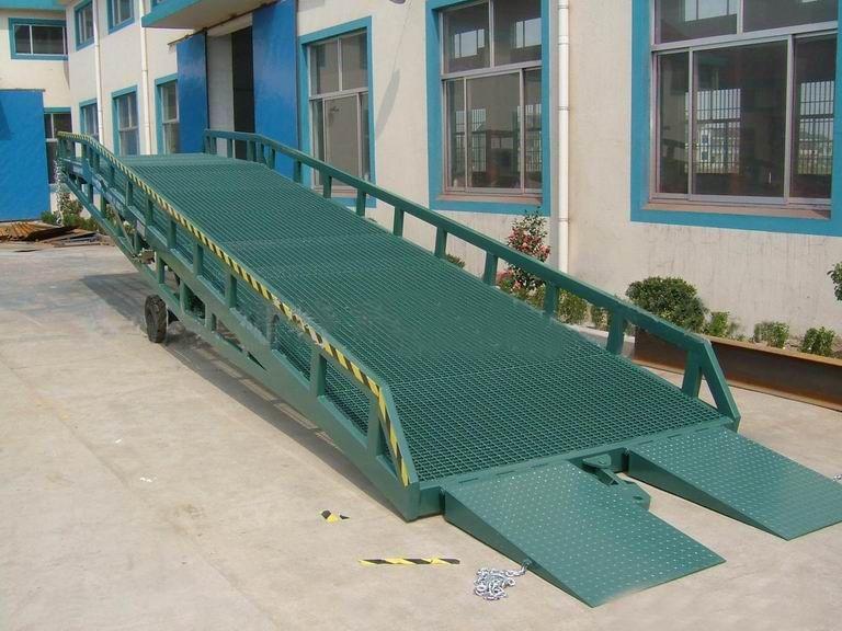 秦皇岛登车桥厂家